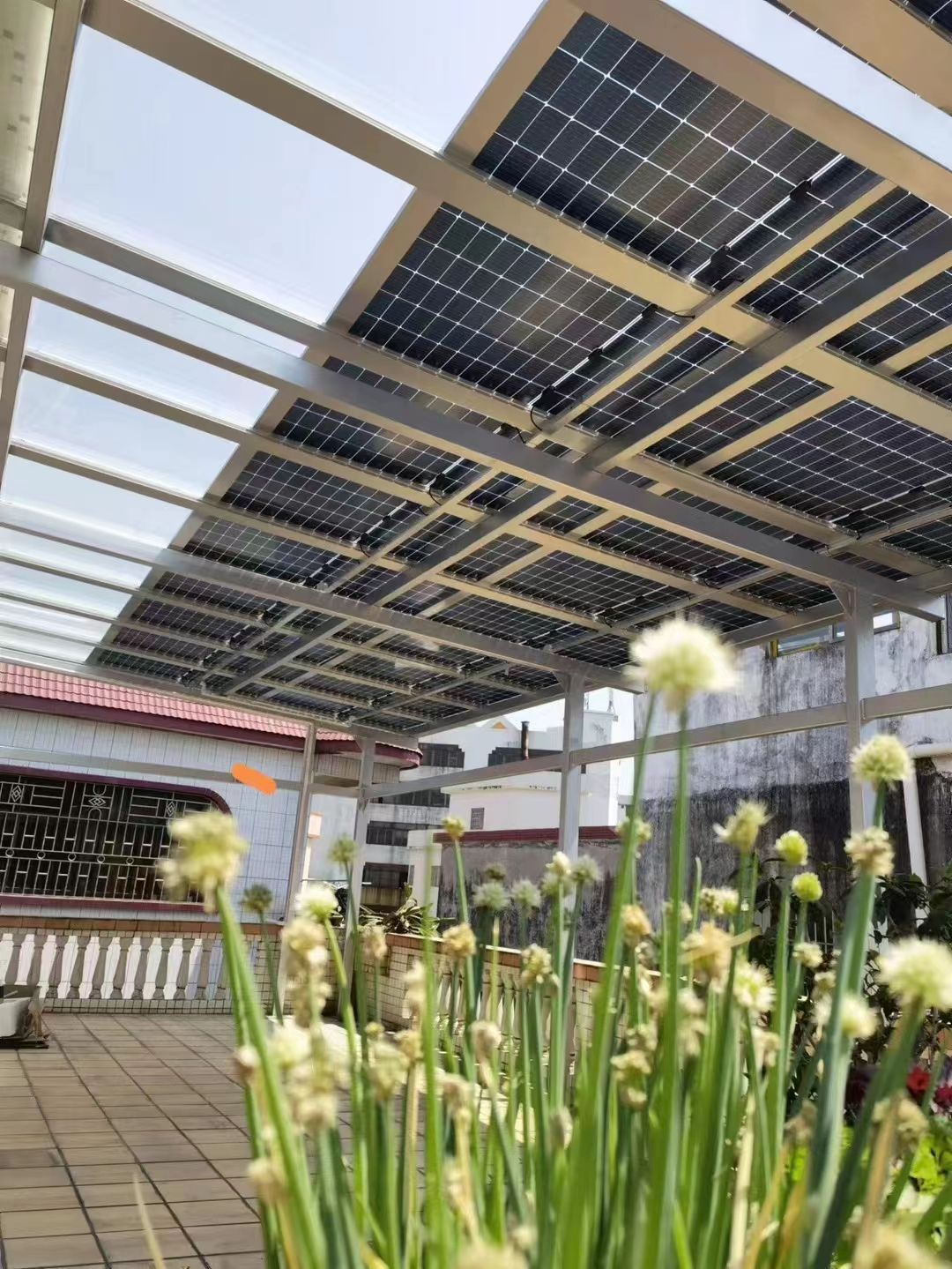 伊春别墅家用屋顶太阳能发电系统安装
